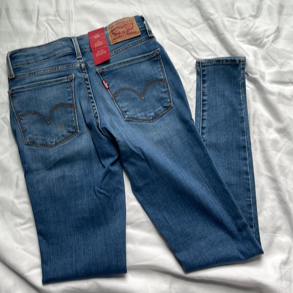 Levi’s 710 Super Skinny. Vintage Soft Super Stretch Jeans. SIZE 24x30. - Picture 3 of 10